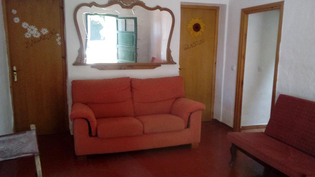 Es Barranco Guest House Ферериес Екстериор снимка