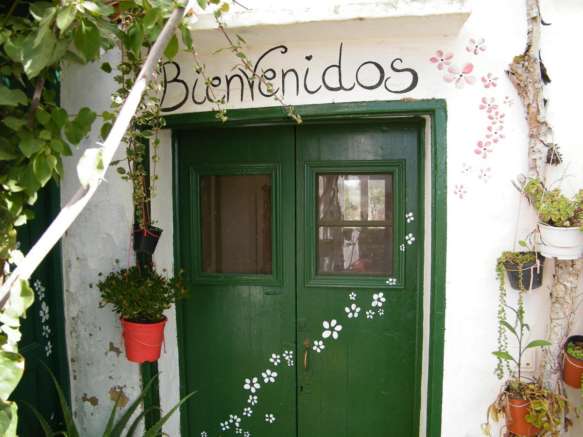 Es Barranco Guest House Ферериес Екстериор снимка